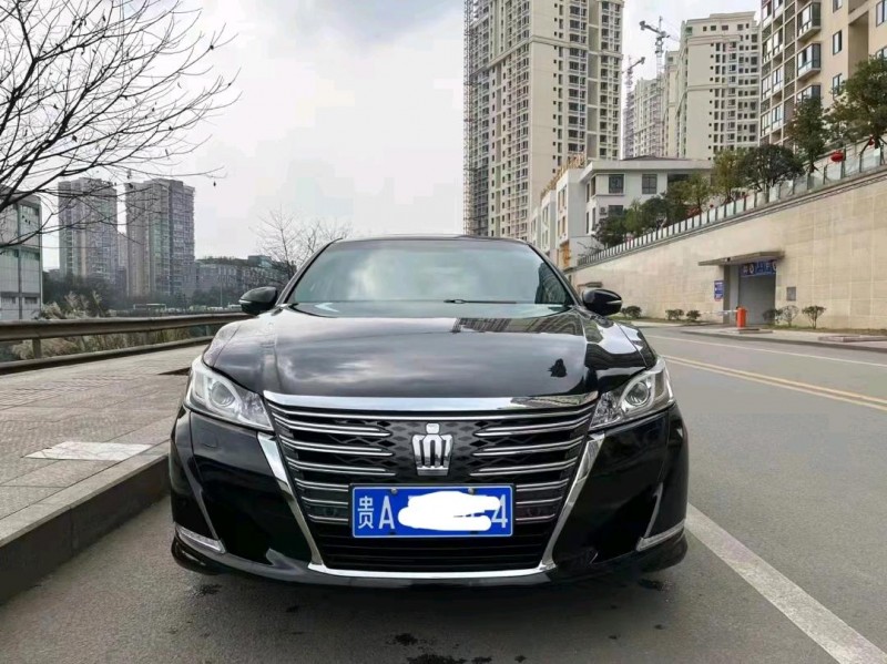安順18年豐田皇冠5