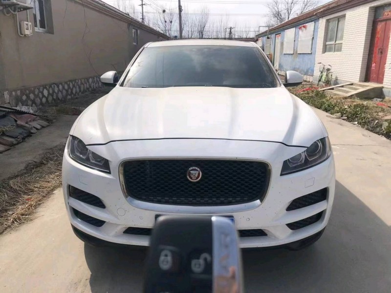 天津16年捷豹F-PACE1
