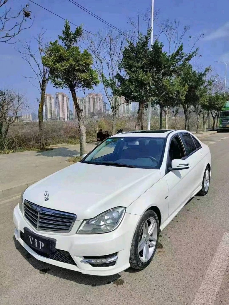 貴陽14年奔馳C2