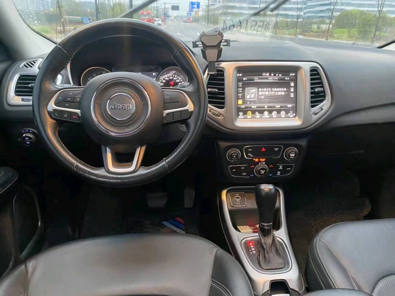嘉興17年Jeep指南者5
