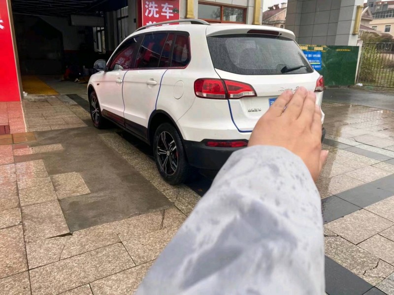 上饒17年眾泰大邁X53