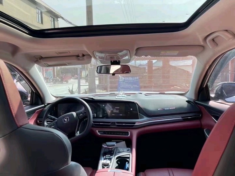 赤峰21年長安汽車CS756