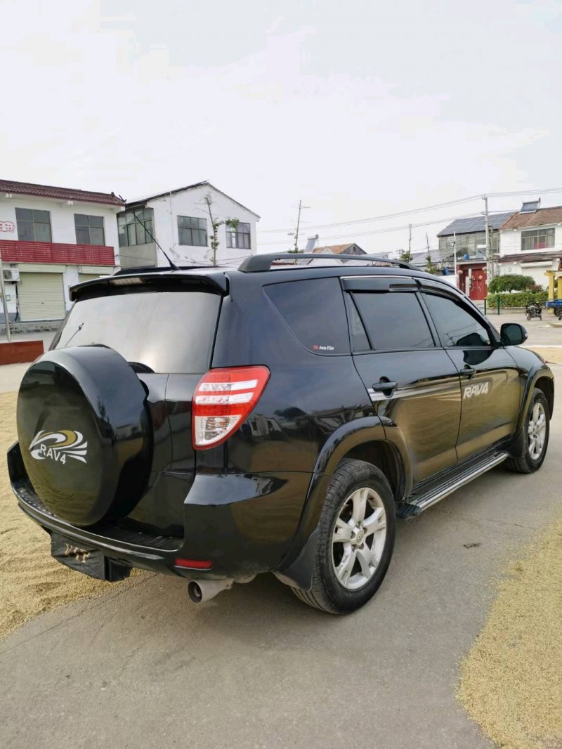 徐州12年丰田RAV44