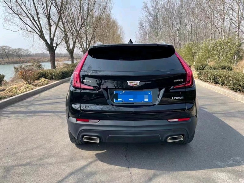 煙臺20年凱迪拉克XT44