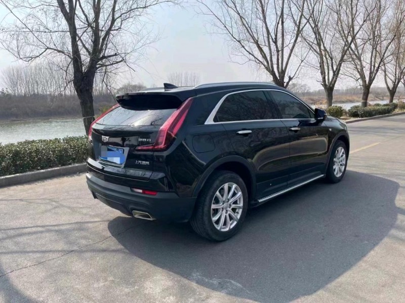 煙臺20年凱迪拉克XT46
