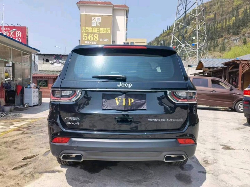 安順20年Jeep指揮官2