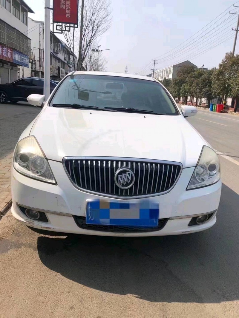 徐州13年别克凯越1