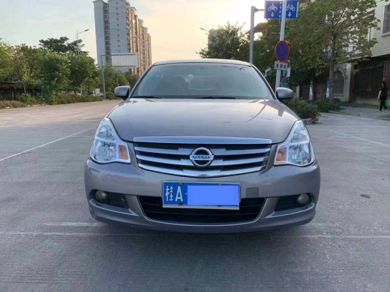 防城港12年日產軒逸1