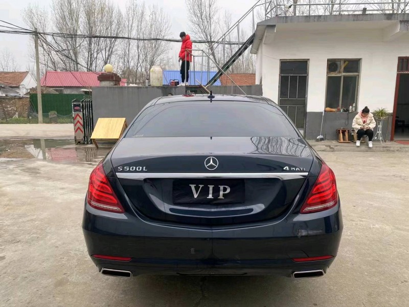 济宁14年奔驰S8