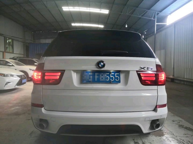 安順14年寶馬X58