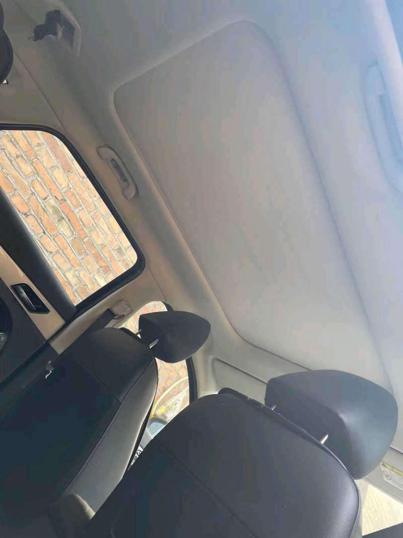 济宁17年北汽绅宝X557