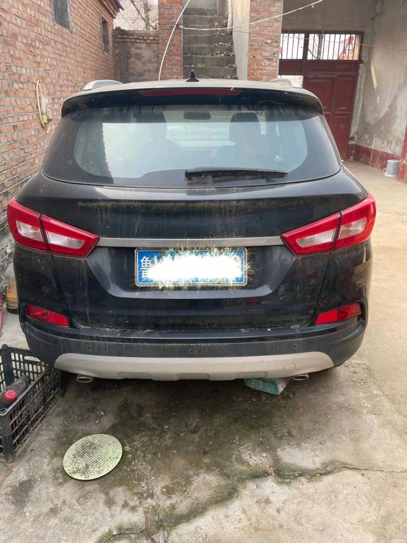 济宁17年北汽绅宝X558