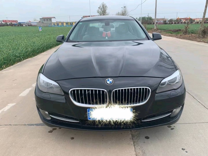 济宁13年宝马5系9