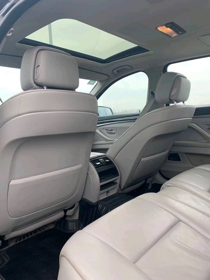 济宁13年宝马5系4