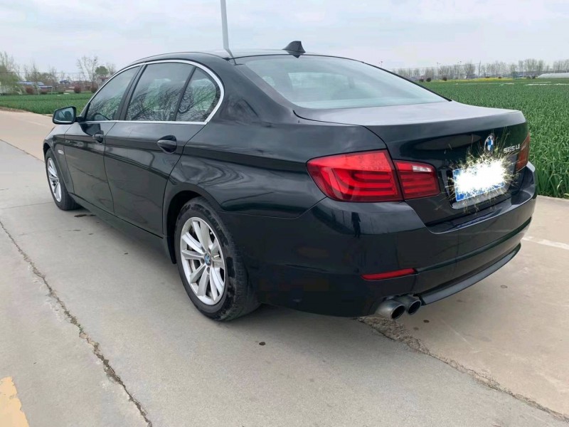 济宁13年宝马5系5