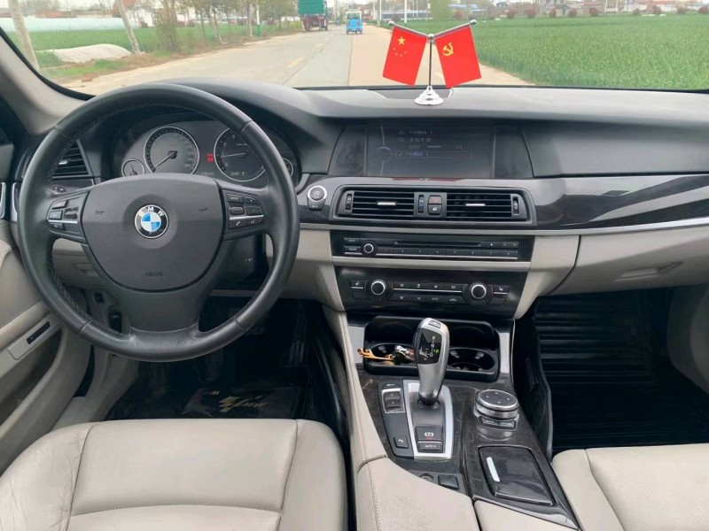 济宁13年宝马5系3