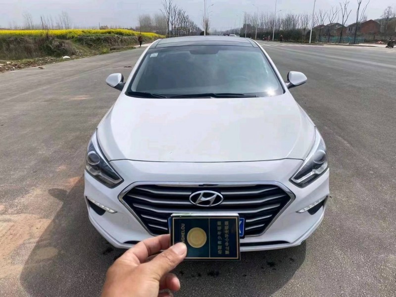 北京18年现代名图9