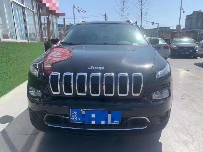 撫州18年Jeep自由光1