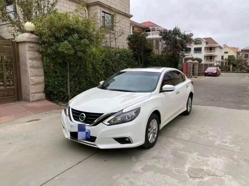 煙臺17年日產天籟2