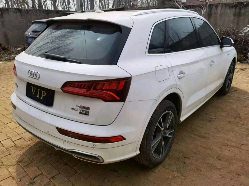 新鄉19年奧迪Q56