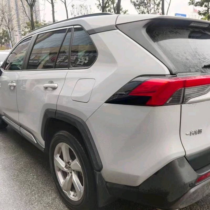 岳陽19年豐田RAV47