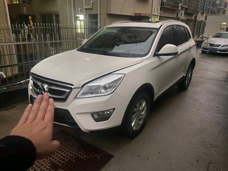 廣州18年北汽紳寶X651