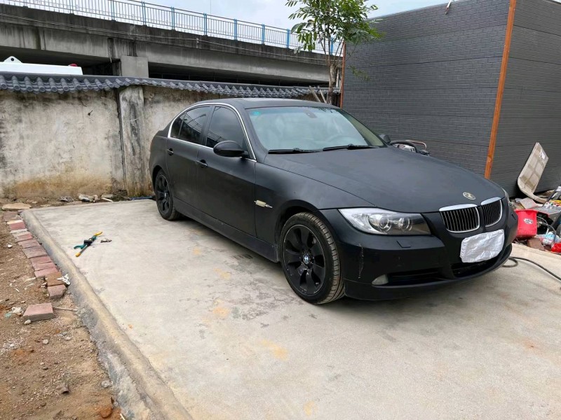 廣州07年寶馬3系8