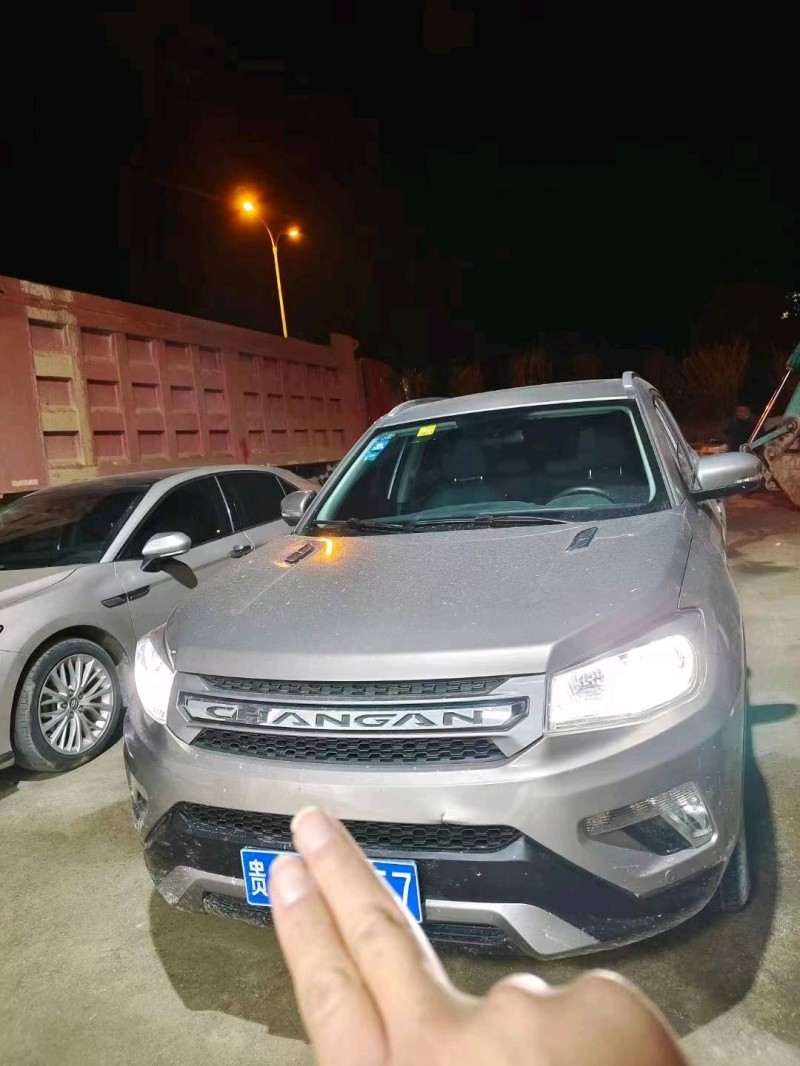 長沙17年長安汽車CS751