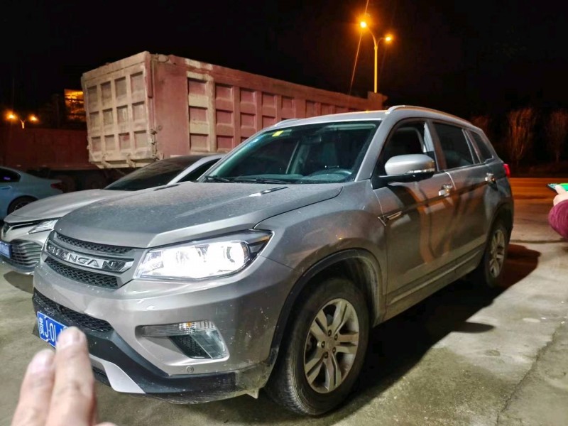 長沙17年長安汽車CS752