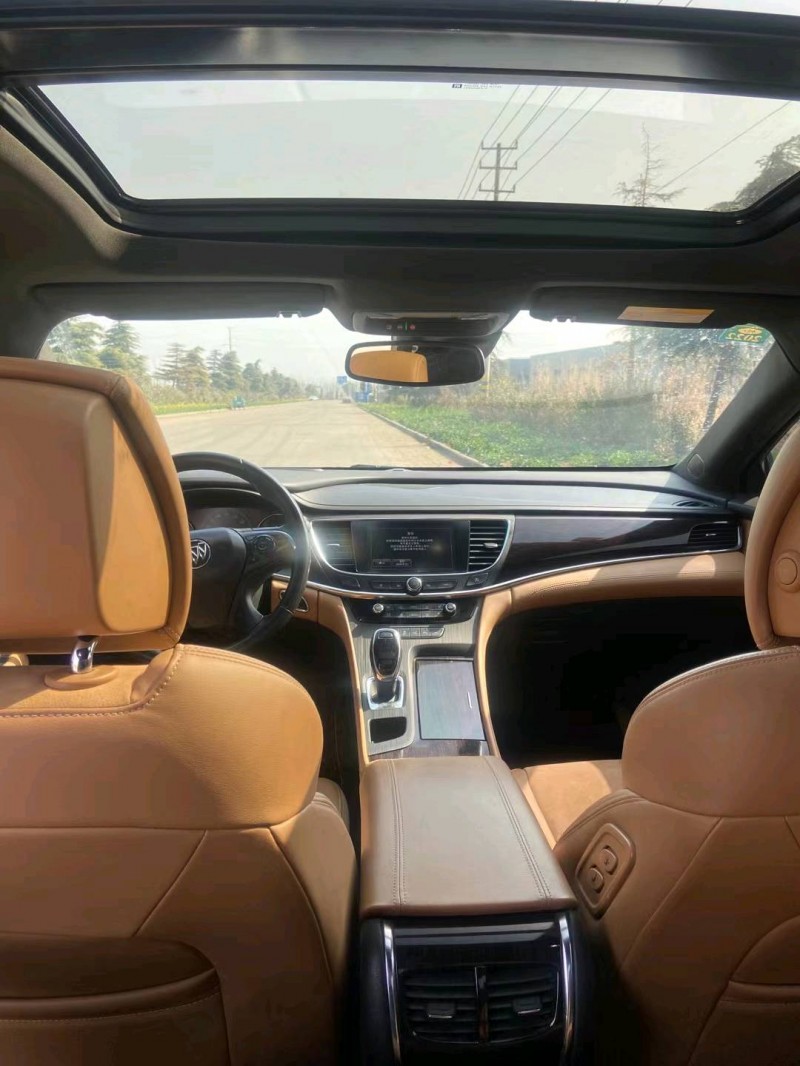 泰州18年别克君越4