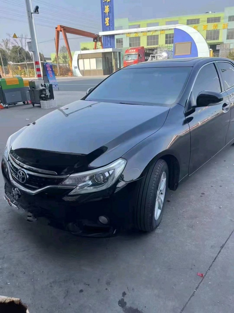 泰州14年丰田锐志3