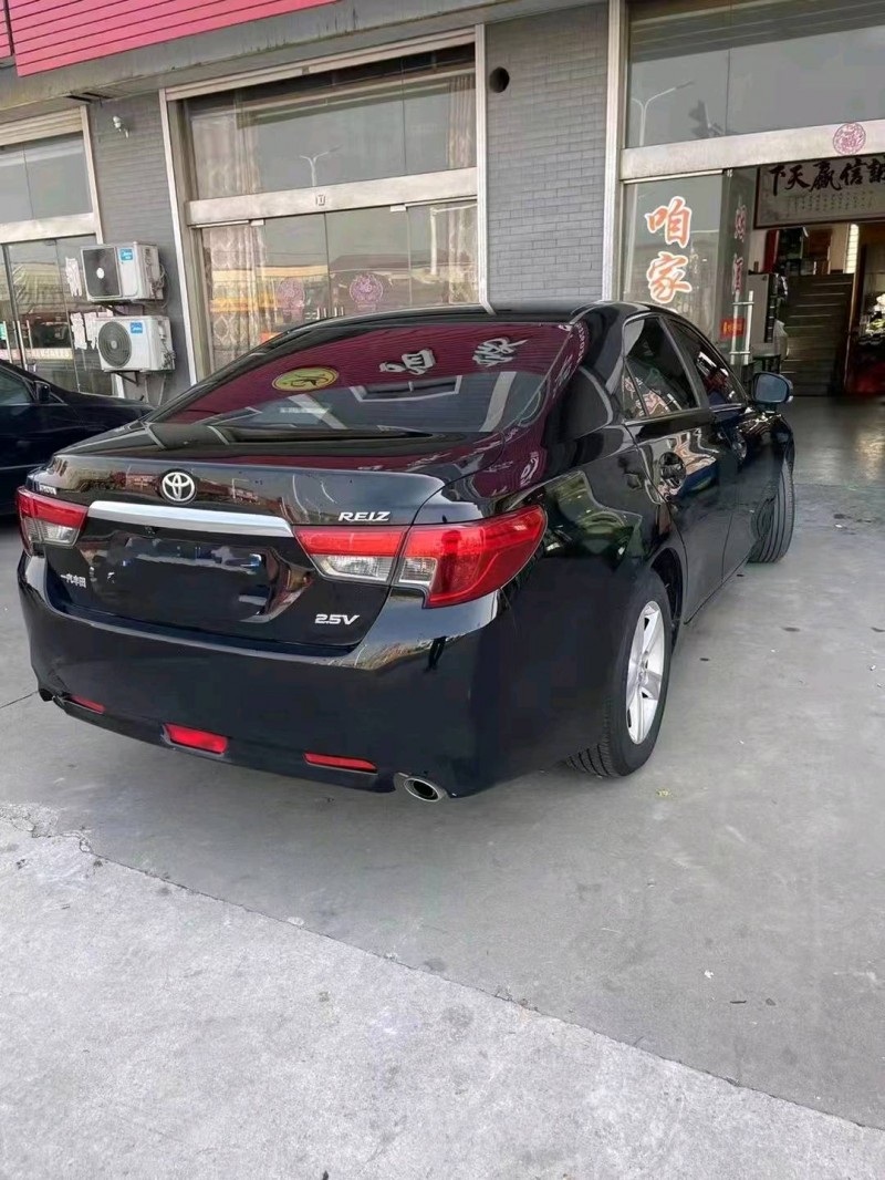 泰州14年丰田锐志7