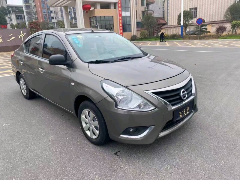 九江17年日產陽光2