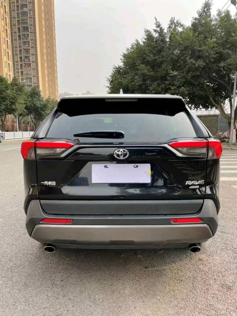 重慶19年豐田RAV4榮放6