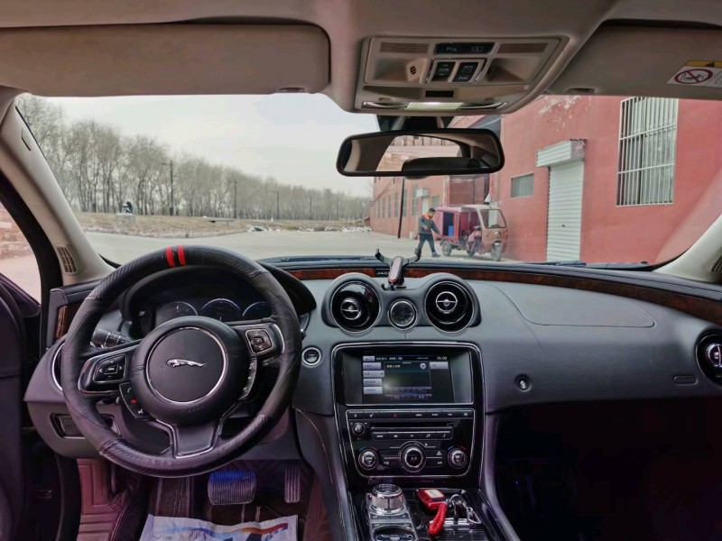 大同15年捷豹XJL4