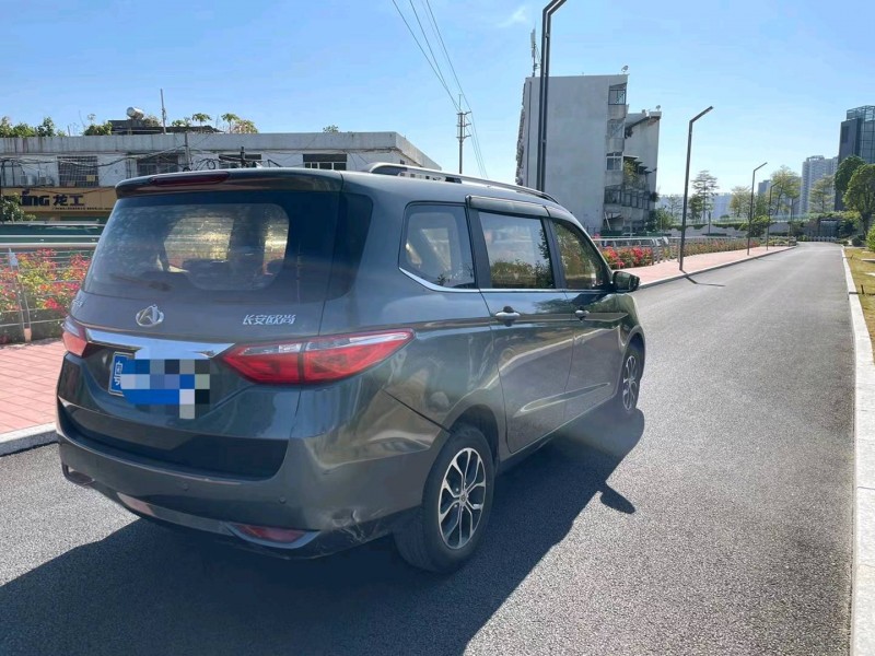廣州16年長安汽車歐尚7