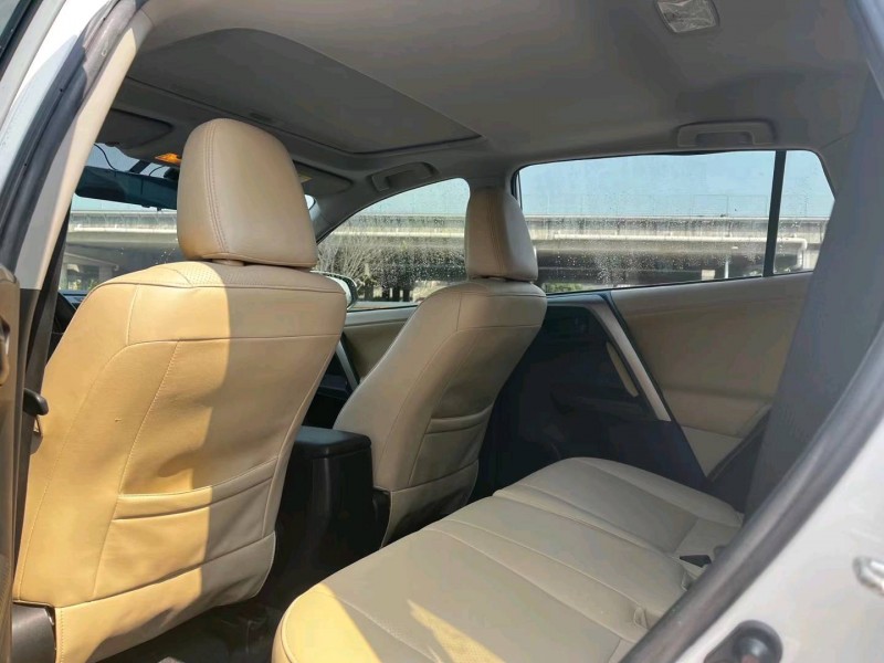 廣州16年豐田RAV45