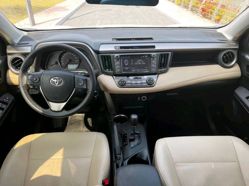 廣州16年豐田RAV46
