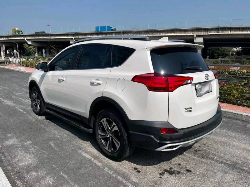 廣州16年豐田RAV48