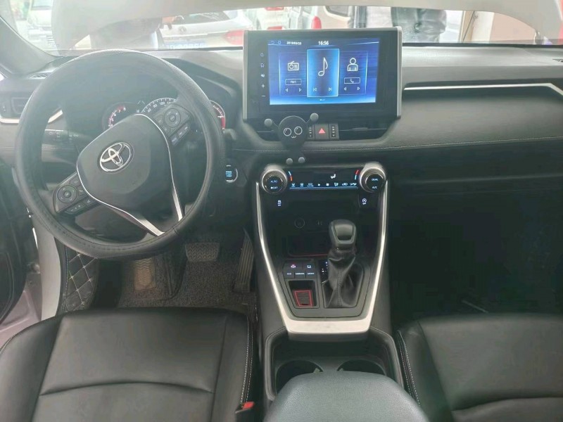 岳陽19年豐田RAV41