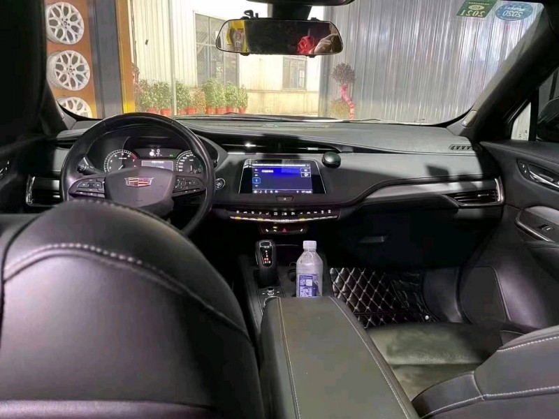 邵陽19年凱迪拉克XT45