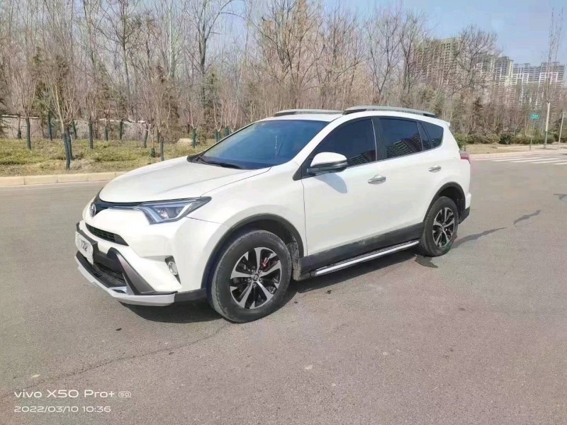 安陽18年豐田RAV42