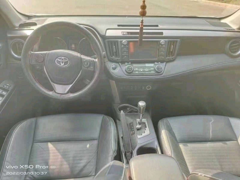 安陽18年豐田RAV44