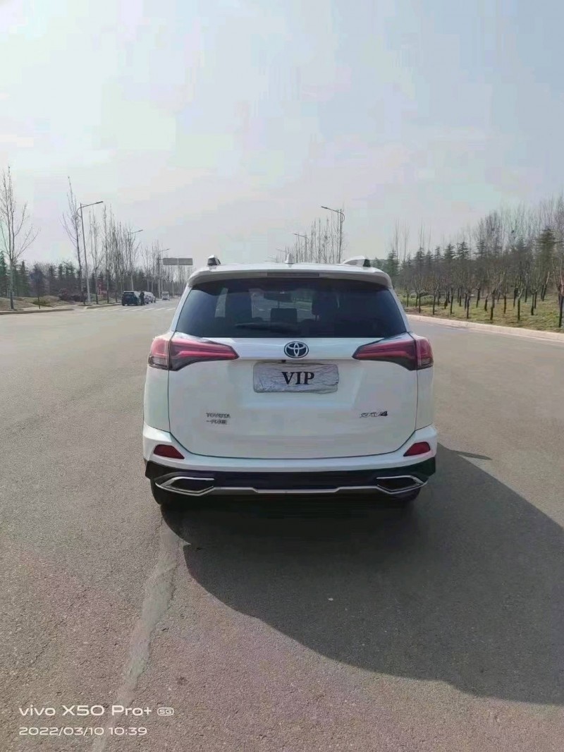 安陽18年豐田RAV47