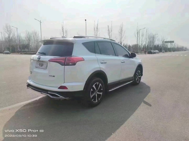安陽18年豐田RAV48