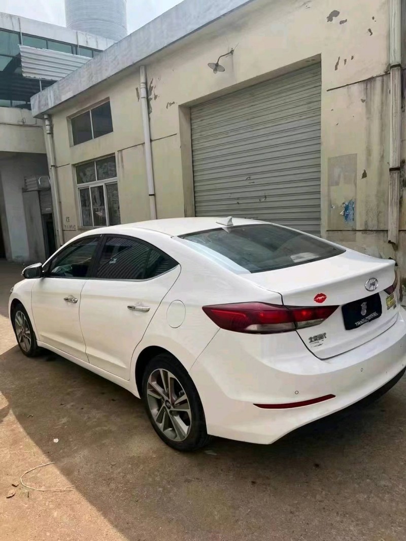 苏州19年现代领动3