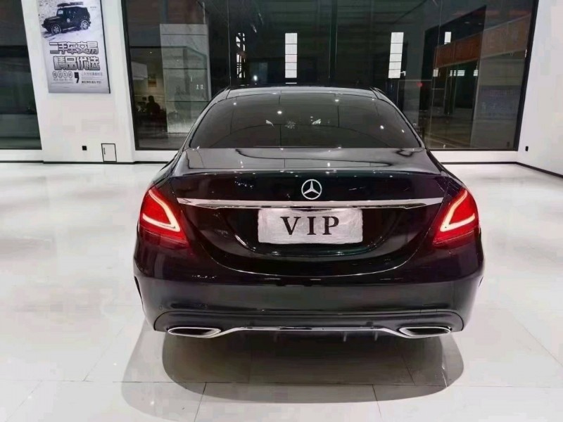 苏州19年奔驰C8