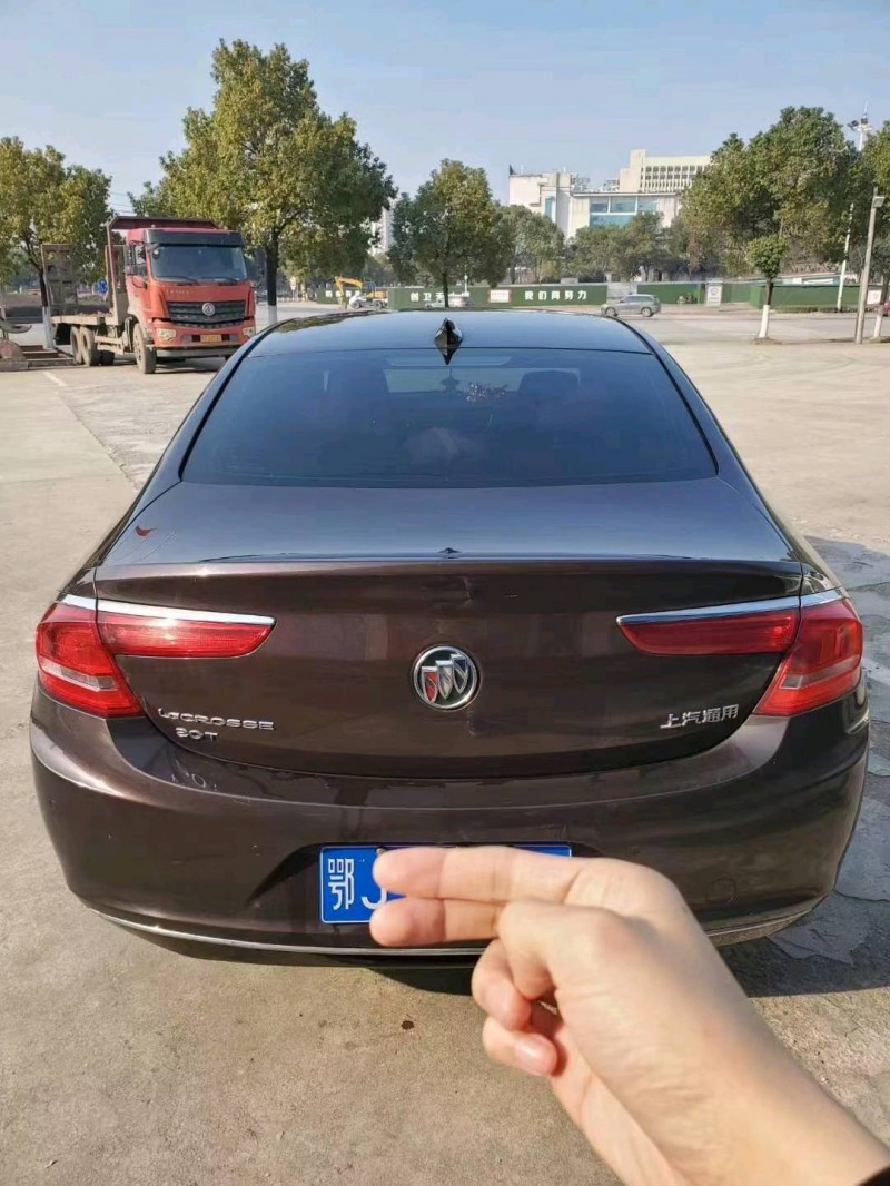 北京17年别克君越9