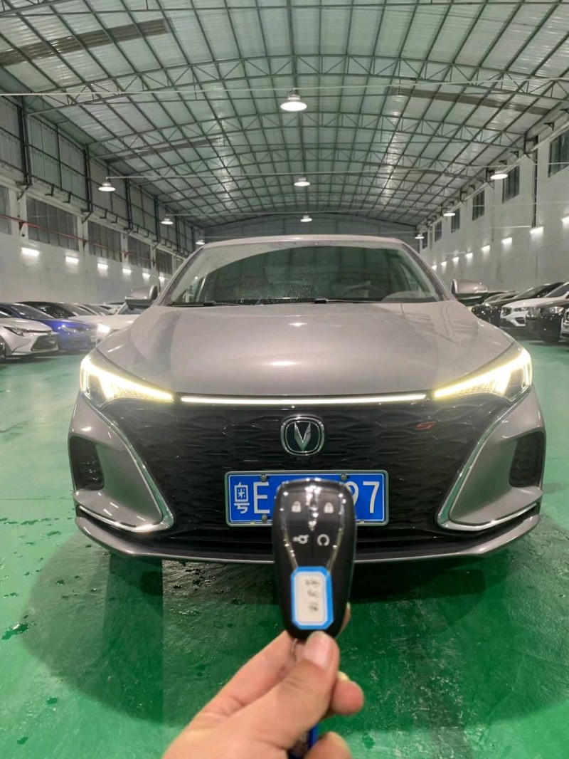 中山21年長安汽車逸動1