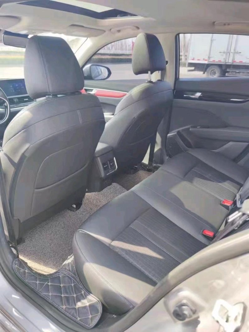 潍坊20年东风奕炫5